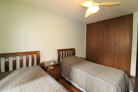 Apartamento para alugar com 237m², 5 quartos e 2 vagas Apartamento para alugar com 237m², 5 quartos e 2 vagasQuarto 1