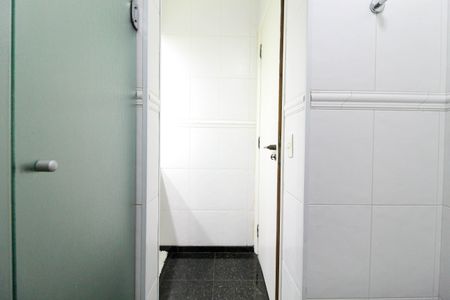 Apartamento para alugar com 237m², 5 quartos e 2 vagas Apartamento para alugar com 237m², 5 quartos e 2 vagasBanheiro 2
