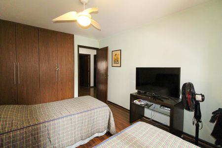 Apartamento para alugar com 237m², 5 quartos e 2 vagas Apartamento para alugar com 237m², 5 quartos e 2 vagasQuarto 1