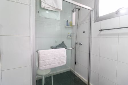 Apartamento para alugar com 237m², 5 quartos e 2 vagas Apartamento para alugar com 237m², 5 quartos e 2 vagasBanheiro 1