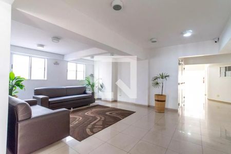 Apartamento à venda com 66m², 2 quartos e 1 vaga Apartamento à venda com 66m², 2 quartos e 1 vagaHall social