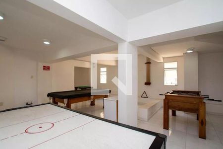 Apartamento à venda com 66m², 2 quartos e 1 vaga Apartamento à venda com 66m², 2 quartos e 1 vagaSalão de jogos