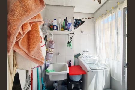 Apartamento à venda com 66m², 2 quartos e 1 vaga Apartamento à venda com 66m², 2 quartos e 1 vagaÁrea de Serviço