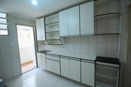 Apartamento à venda com 92m², 3 quartos e sem vaga Apartamento à venda com 92m², 3 quartos e sem vagaCozinha