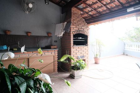 Casa à venda com 140m², 3 quartos e 4 vagas Casa à venda com 140m², 3 quartos e 4 vagasÁrea comum