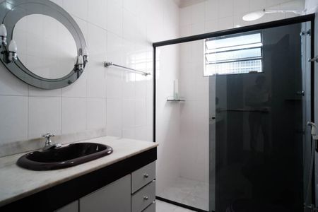 Casa à venda com 140m², 3 quartos e 4 vagas Casa à venda com 140m², 3 quartos e 4 vagasBanheiro do Quarto 3