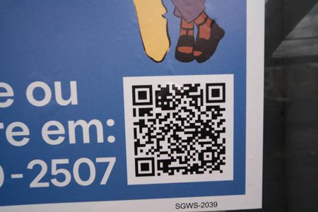 Casa à venda com 140m², 3 quartos e 4 vagas Casa à venda com 140m², 3 quartos e 4 vagasFachada/Placa