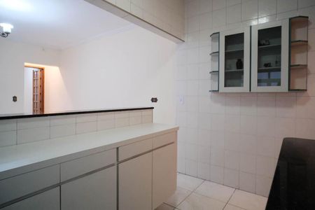 Casa à venda com 140m², 3 quartos e 4 vagas Casa à venda com 140m², 3 quartos e 4 vagasCozinha