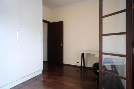 Casa à venda com 140m², 3 quartos e 4 vagas Casa à venda com 140m², 3 quartos e 4 vagasQuarto 2