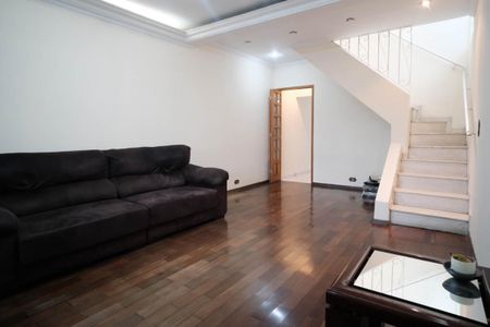 Casa à venda com 140m², 3 quartos e 4 vagas Casa à venda com 140m², 3 quartos e 4 vagasSala