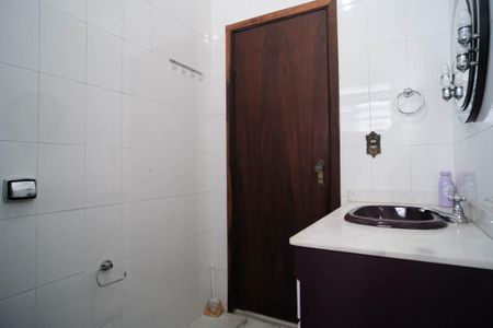 Casa à venda com 140m², 3 quartos e 4 vagas Casa à venda com 140m², 3 quartos e 4 vagasBanheiro do Quarto 3
