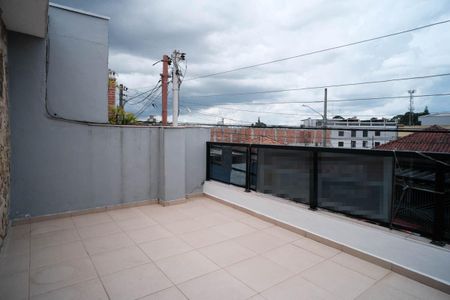 Casa à venda com 140m², 3 quartos e 4 vagas Casa à venda com 140m², 3 quartos e 4 vagasvaranda do Quarto 3