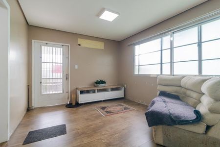 Casa à venda com 70m², 2 quartos e 2 vagas Casa à venda com 70m², 2 quartos e 2 vagasSala