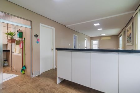 Casa à venda com 70m², 2 quartos e 2 vagas Casa à venda com 70m², 2 quartos e 2 vagasCozinha