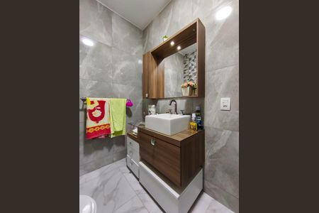 Apartamento à venda com 90m², 2 quartos e 1 vaga Apartamento à venda com 90m², 2 quartos e 1 vagaBanheiro Corredor