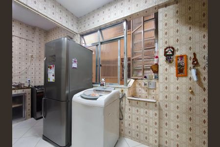 Apartamento à venda com 90m², 2 quartos e 1 vaga Apartamento à venda com 90m², 2 quartos e 1 vagaCozinha e Área de Serviço