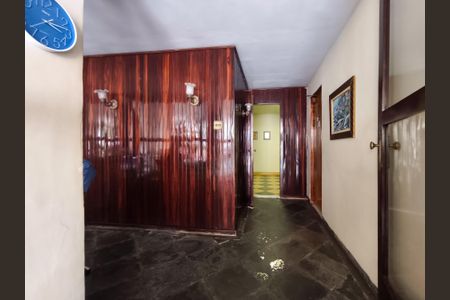 Apartamento à venda com 90m², 2 quartos e 1 vaga Apartamento à venda com 90m², 2 quartos e 1 vagaFachada e portaria