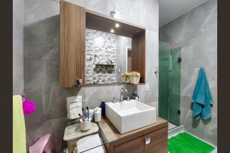 Apartamento à venda com 90m², 2 quartos e 1 vaga Apartamento à venda com 90m², 2 quartos e 1 vagaBanheiro Corredor