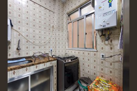 Apartamento à venda com 90m², 2 quartos e 1 vaga Apartamento à venda com 90m², 2 quartos e 1 vagaCozinha e Área de Serviço