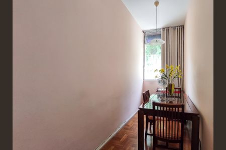 Apartamento à venda com 90m², 2 quartos e 1 vaga Apartamento à venda com 90m², 2 quartos e 1 vagaSala