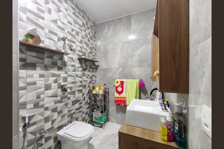 Apartamento à venda com 90m², 2 quartos e 1 vaga Apartamento à venda com 90m², 2 quartos e 1 vagaBanheiro Corredor