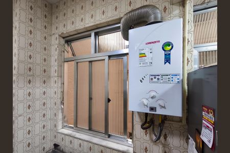 Apartamento à venda com 90m², 2 quartos e 1 vaga Apartamento à venda com 90m², 2 quartos e 1 vagaCozinha e Área de Serviço