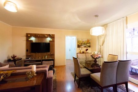 Apartamento à venda com 179m², 3 quartos e sem vaga Apartamento à venda com 179m², 3 quartos e sem vagaSala