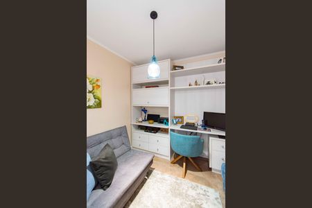 Apartamento à venda com 179m², 3 quartos e sem vaga Apartamento à venda com 179m², 3 quartos e sem vagaEscritório