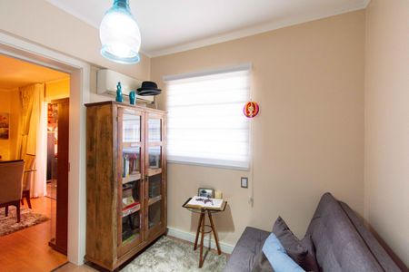 Apartamento à venda com 179m², 3 quartos e sem vaga Apartamento à venda com 179m², 3 quartos e sem vagaEscritório