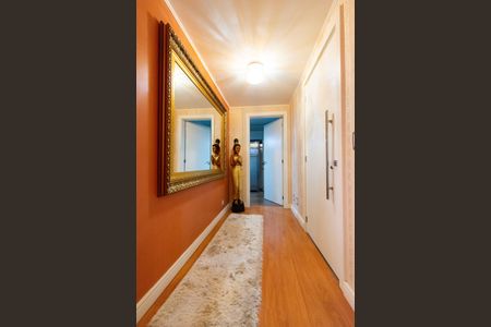 Apartamento à venda com 179m², 3 quartos e sem vaga Apartamento à venda com 179m², 3 quartos e sem vagaCorredor