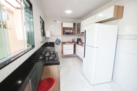 Casa de condomínio à venda com 130m², 3 quartos e 3 vagas Casa de condomínio à venda com 130m², 3 quartos e 3 vagasCozinha
