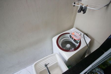 Casa de condomínio à venda com 130m², 3 quartos e 3 vagas Casa de condomínio à venda com 130m², 3 quartos e 3 vagasÁrea de Serviço