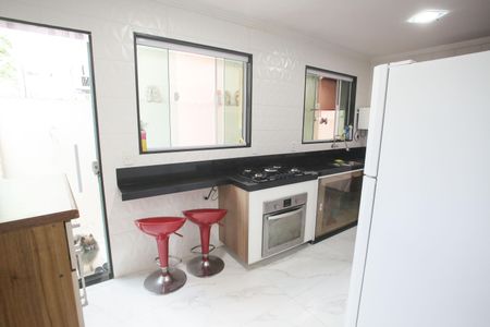 Casa de condomínio à venda com 130m², 3 quartos e 3 vagas Casa de condomínio à venda com 130m², 3 quartos e 3 vagasCozinha