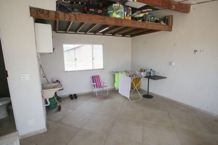 Casa de condomínio à venda com 130m², 3 quartos e 3 vagas Casa de condomínio à venda com 130m², 3 quartos e 3 vagasTerraço