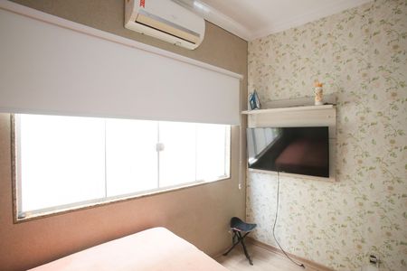Casa de condomínio à venda com 130m², 3 quartos e 3 vagas Casa de condomínio à venda com 130m², 3 quartos e 3 vagasQuarto 1