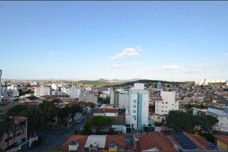 Apartamento à venda com 212m², 4 quartos e 3 vagas Apartamento à venda com 212m², 4 quartos e 3 vagasVista