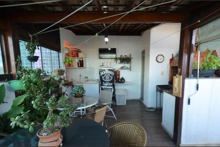 Apartamento à venda com 212m², 4 quartos e 3 vagas Apartamento à venda com 212m², 4 quartos e 3 vagasArea privativa