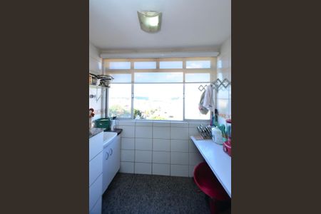 Apartamento à venda com 212m², 4 quartos e 3 vagas Apartamento à venda com 212m², 4 quartos e 3 vagasCozinha