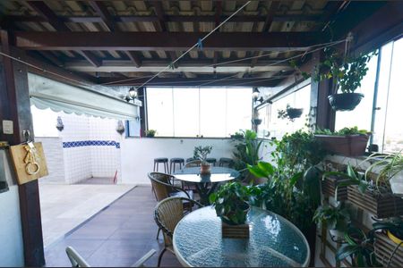 Apartamento à venda com 212m², 4 quartos e 3 vagas Apartamento à venda com 212m², 4 quartos e 3 vagasArea privativa