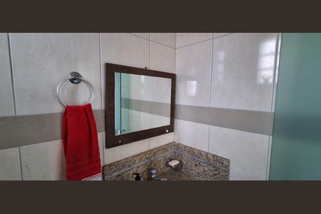 Casa à venda com 220m², 3 quartos e 2 vagas Casa à venda com 220m², 3 quartos e 2 vagasLavabo