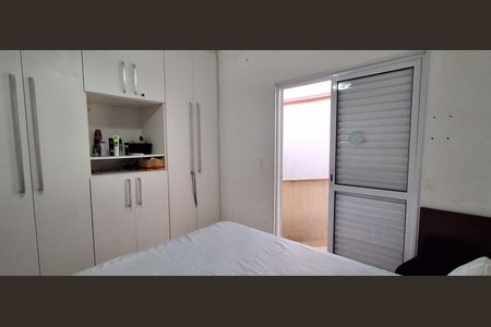 Casa à venda com 220m², 3 quartos e 2 vagas Casa à venda com 220m², 3 quartos e 2 vagasSuíte