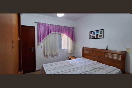 Casa à venda com 220m², 3 quartos e 2 vagas Casa à venda com 220m², 3 quartos e 2 vagasSuíte 2