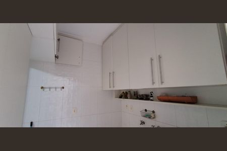 Casa à venda com 220m², 3 quartos e 2 vagas Casa à venda com 220m², 3 quartos e 2 vagasÁrea de Serviço