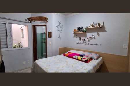 Casa à venda com 220m², 3 quartos e 2 vagas Casa à venda com 220m², 3 quartos e 2 vagasSuíte 3