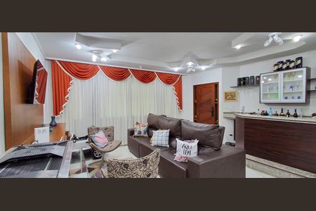 Casa à venda com 220m², 3 quartos e 2 vagas Casa à venda com 220m², 3 quartos e 2 vagasSala