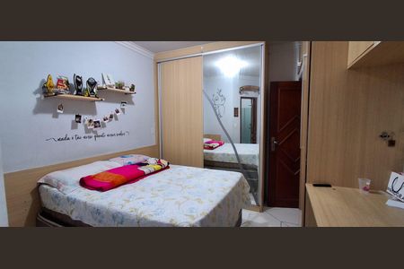 Casa à venda com 220m², 3 quartos e 2 vagas Casa à venda com 220m², 3 quartos e 2 vagasSuíte 3