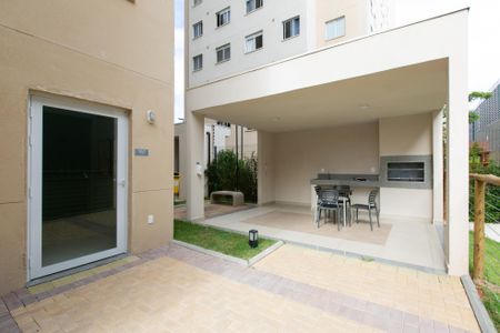 Apartamento para alugar com 33m², 2 quartos e sem vaga Apartamento para alugar com 33m², 2 quartos e sem vagaÁrea comum - Churrasqueira