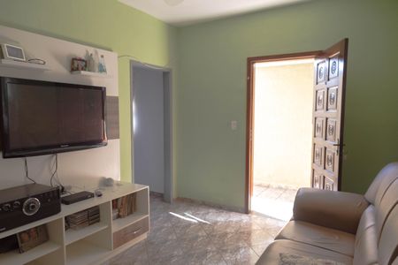 Casa à venda com 178m², 3 quartos e 2 vagas Casa à venda com 178m², 3 quartos e 2 vagasSala