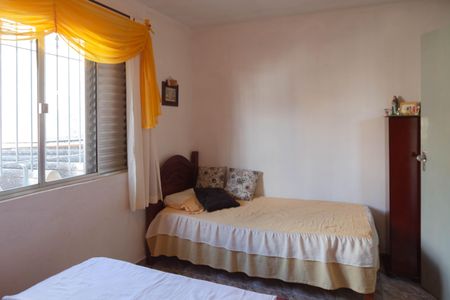 Casa à venda com 178m², 3 quartos e 2 vagas Casa à venda com 178m², 3 quartos e 2 vagasQuarto 2