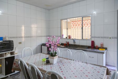 Casa à venda com 178m², 3 quartos e 2 vagas Casa à venda com 178m², 3 quartos e 2 vagasCozinha